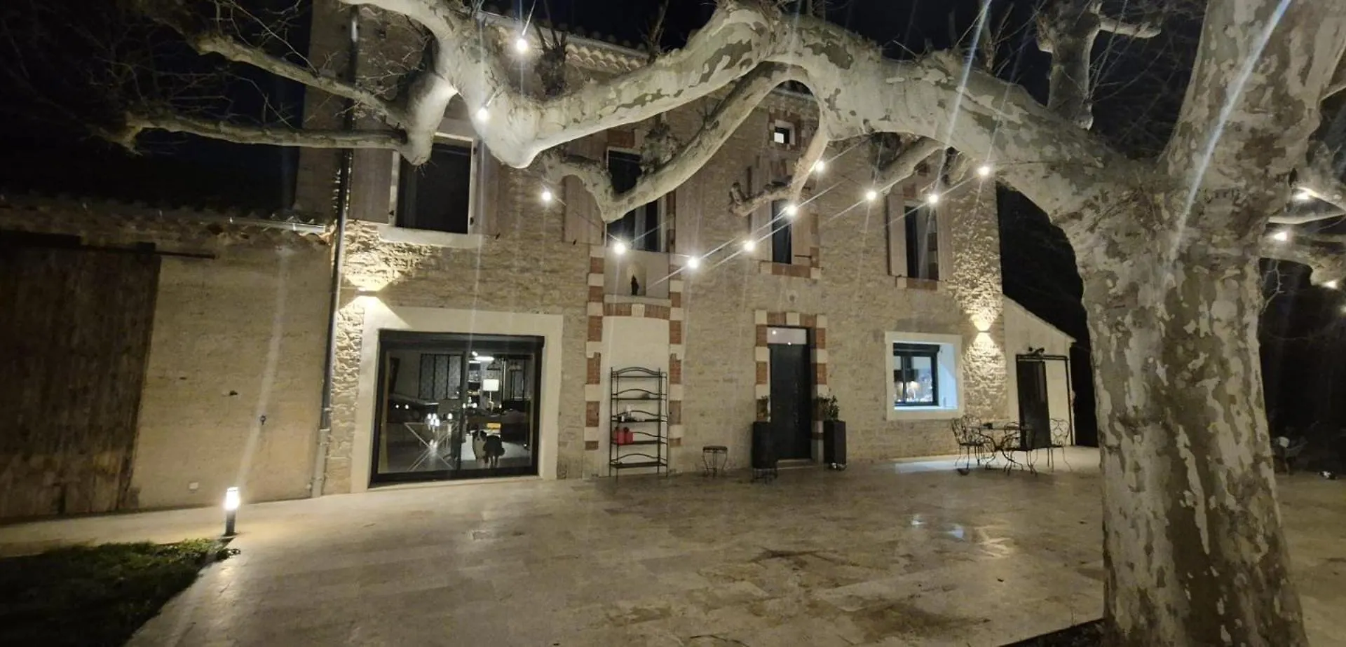 Βίλα Le Mas Des Platanes-Piscine-Gite-Clim-Parking Monteux
