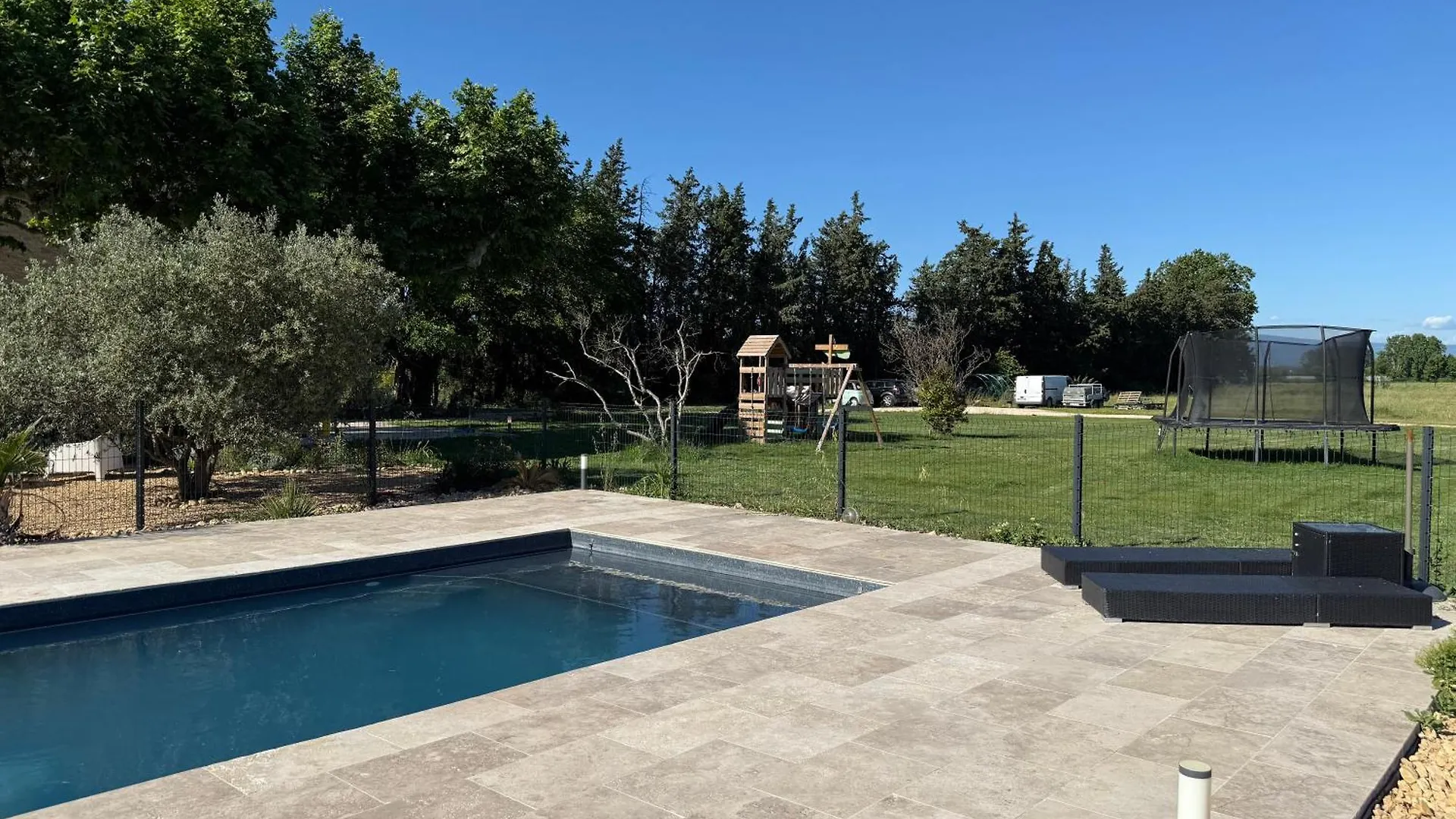 Le Mas Des Platanes-Piscine-Gite-Clim-Parking Monteux