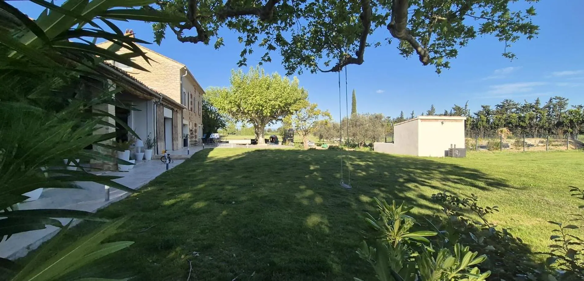 Βίλα Le Mas Des Platanes-Piscine-Gite-Clim-Parking Monteux
