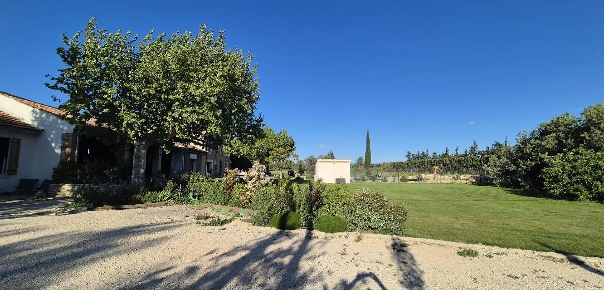 Le Mas Des Platanes-Piscine-Gite-Clim-Parking Monteux
